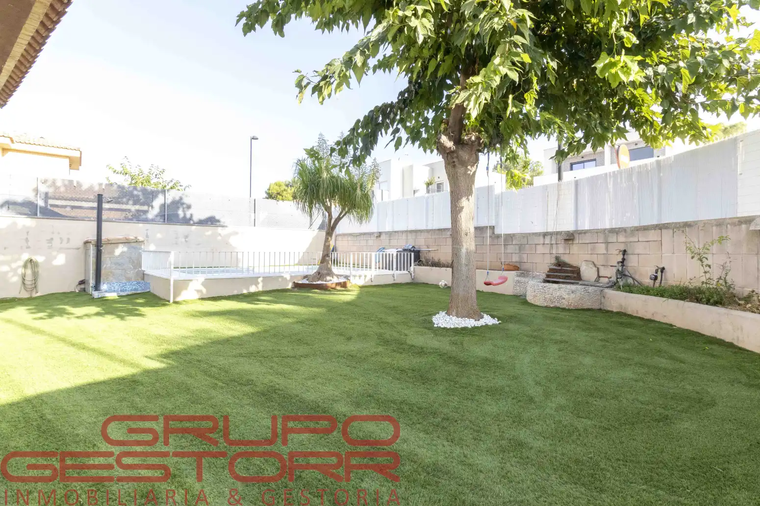 Jardí de Casa o xalet en venda en Torrent amb Jardí privat, Terrassa i Traster