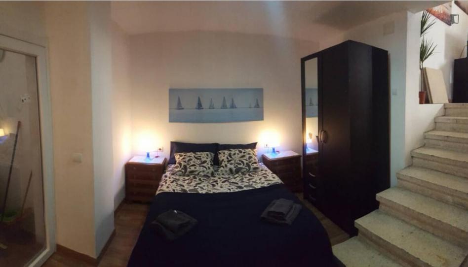 Foto 1 de Apartamento de alquiler en El Turó de la Peira, Barcelona