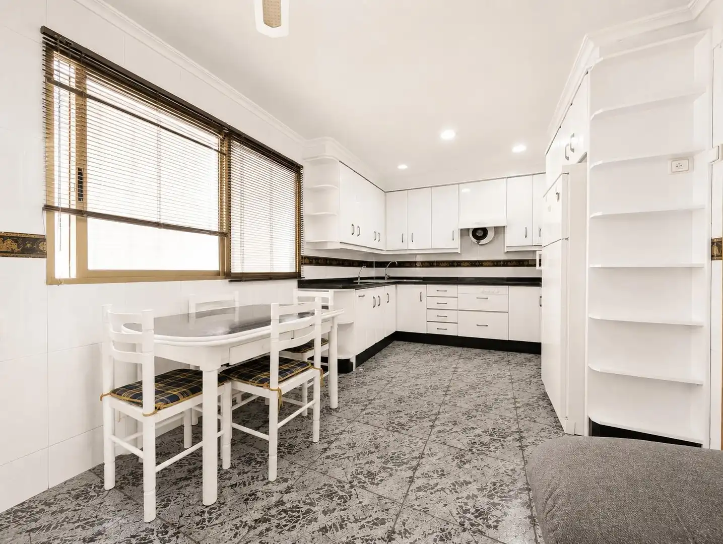 Cocina de Apartamento en venta en Elche / Elx con Aire acondicionado y Amueblado
