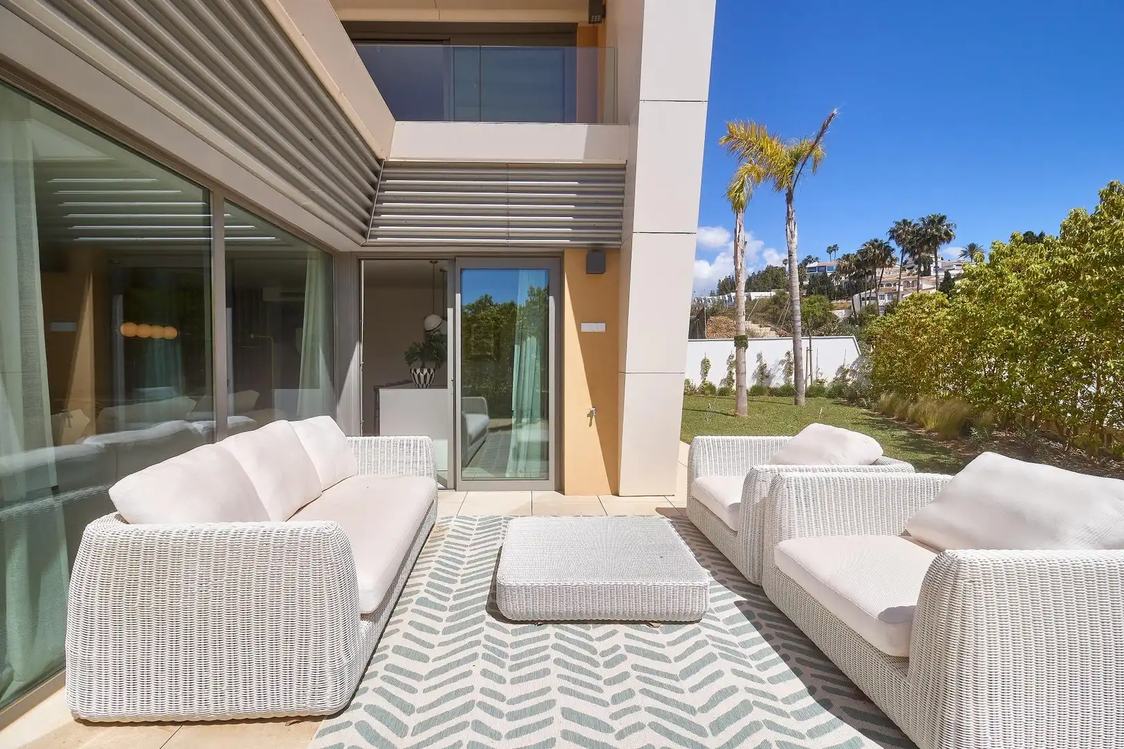 Casa adosada en venta en El Faro de Calaburra - Chaparral