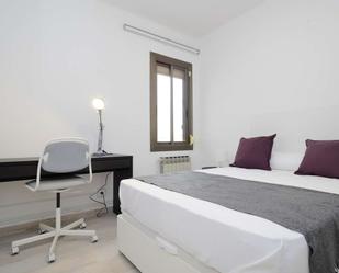 Bedroom of Flat to share in  Barcelona Capital  with Air Conditioner, Heating and Terrace