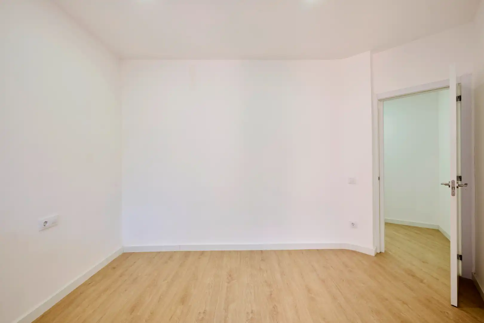 Piso en venta en Barcelona con Aire acondicionado, Calefacción y Terraza