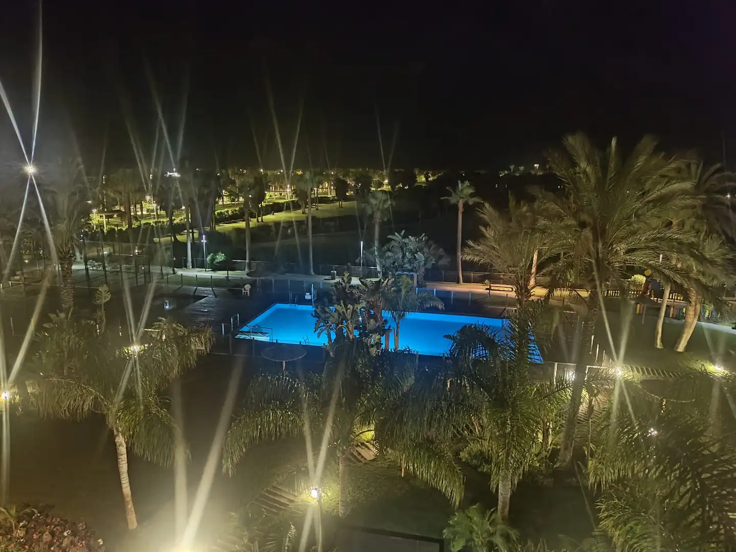 Piscina de Pis de lloguer en Motril amb Aire condicionat, Calefacció i Parquet