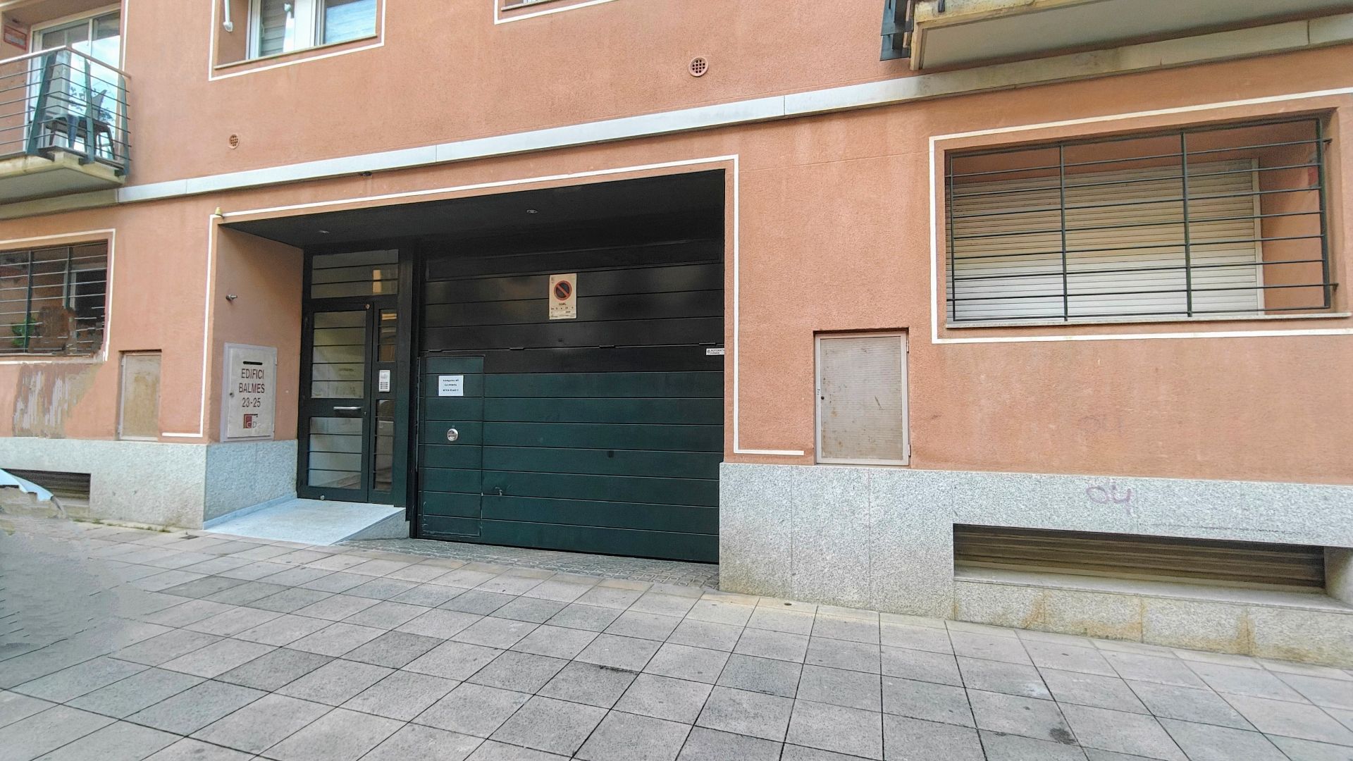 Exterior view of Garage for sale in Mataró