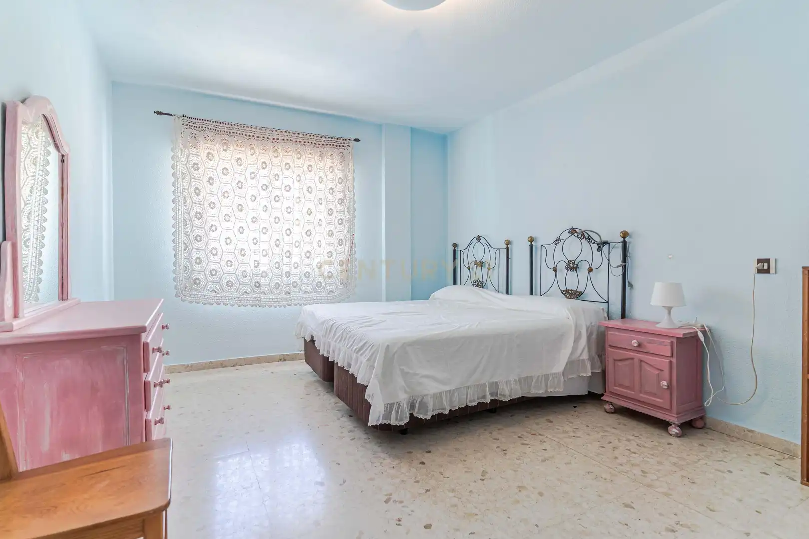 Dormitori de Apartament en venda en La Taha amb Rentadora i Balcó