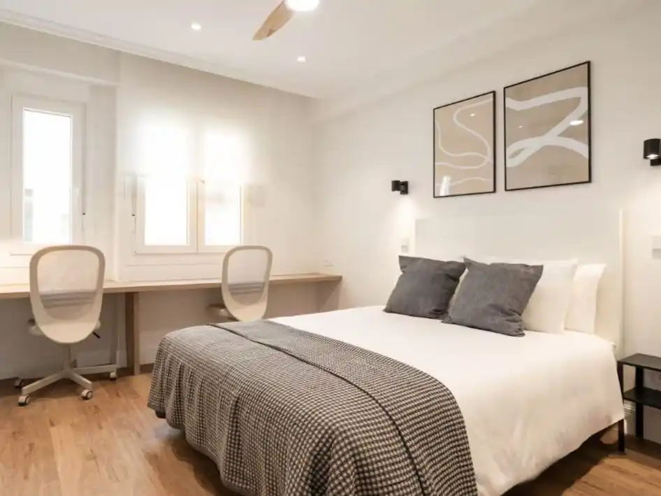 Piso con ascensor en venta en Carrer Caterina Albert 3, imagen 7