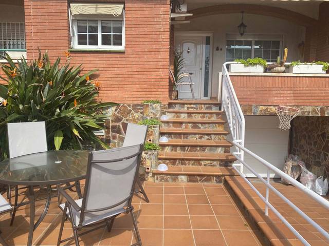 Casa adosada en Venta en Palau-solità i Plegamans