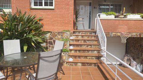 Foto 4 de Casa adosada en venda a Palau-solità i Plegamans, Barcelona