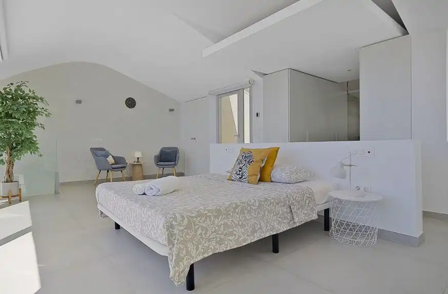 Habitación de Ático en venta en Benalmádena con Aire acondicionado, Terraza y Trastero