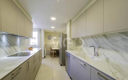 Kitchen of Flat for sale in Vic  with Air Conditioner and Balcony