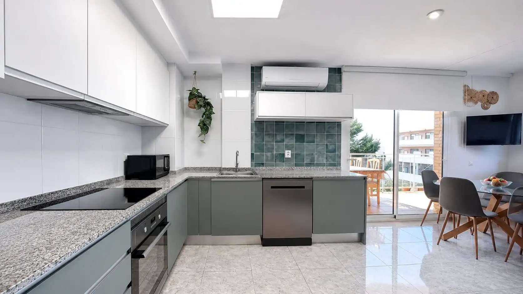 Kitchen of Apartments for sale in Salou  with Air Conditioner, Heating and Furnished
