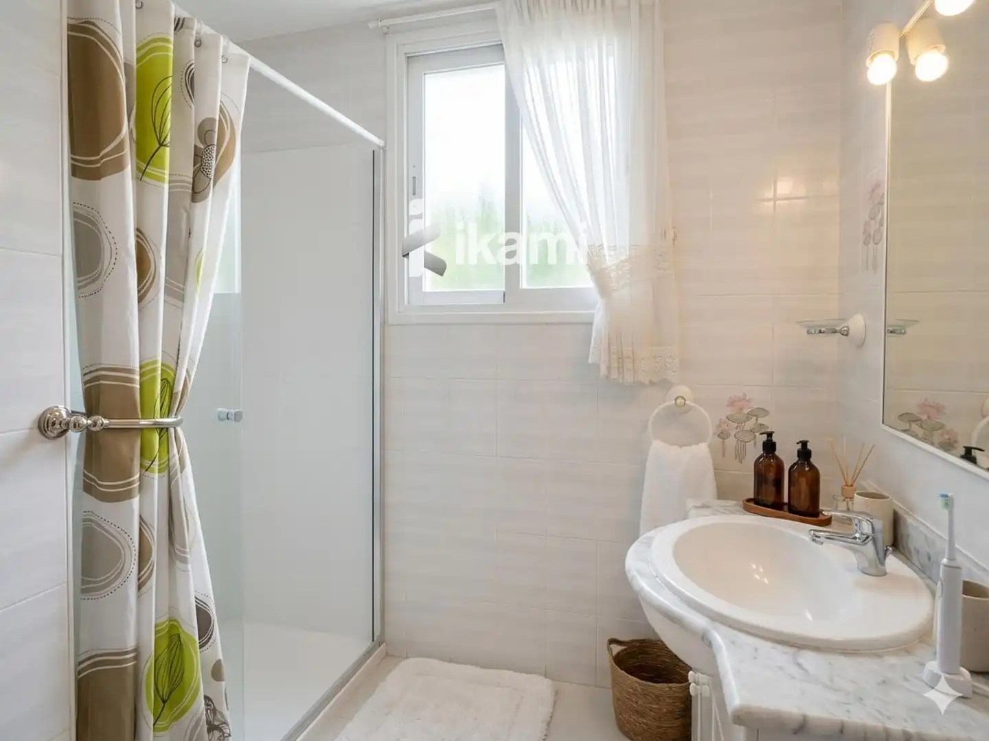 Badezimmer von Dachboden zum Verkauf in La Font d'en Carròs mit Terrasse