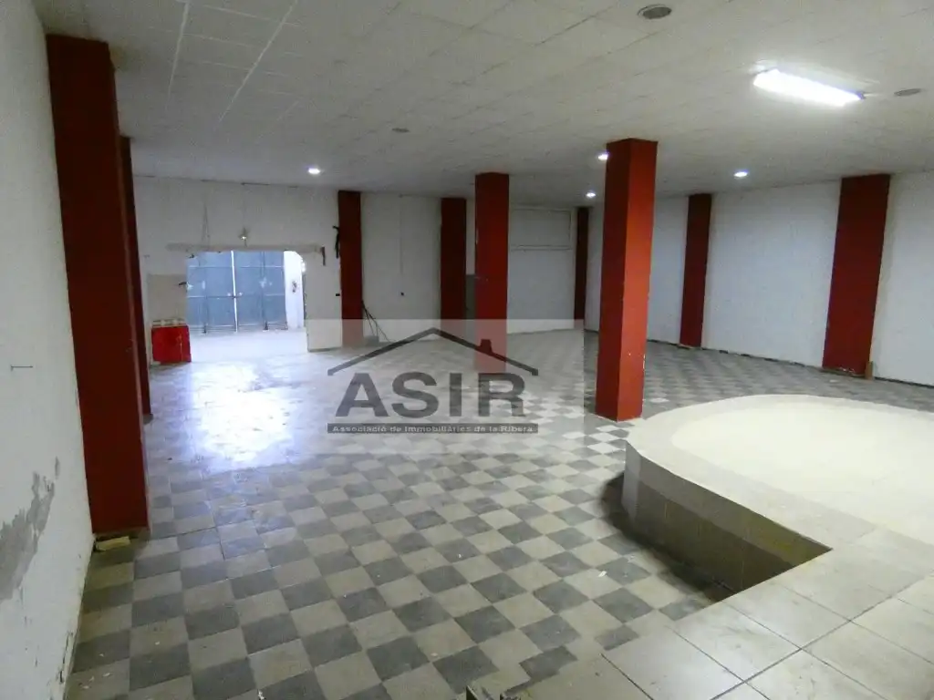 Business premises for sale in Casc Urbà