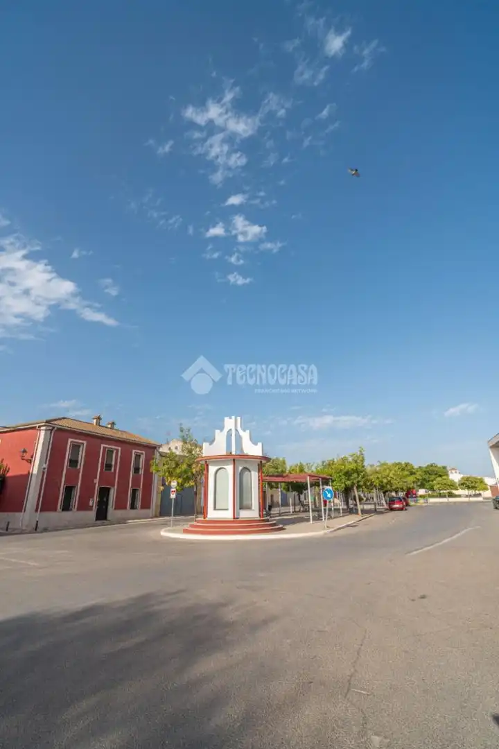 Exterior view of Detached homes for sale in Torreblascopedro  with Air Conditioner