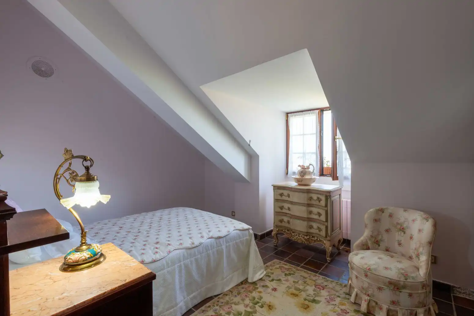 Dormitori de Casa o xalet en venda en Medio Cudeyo amb Jardí privat, Parquet i Traster