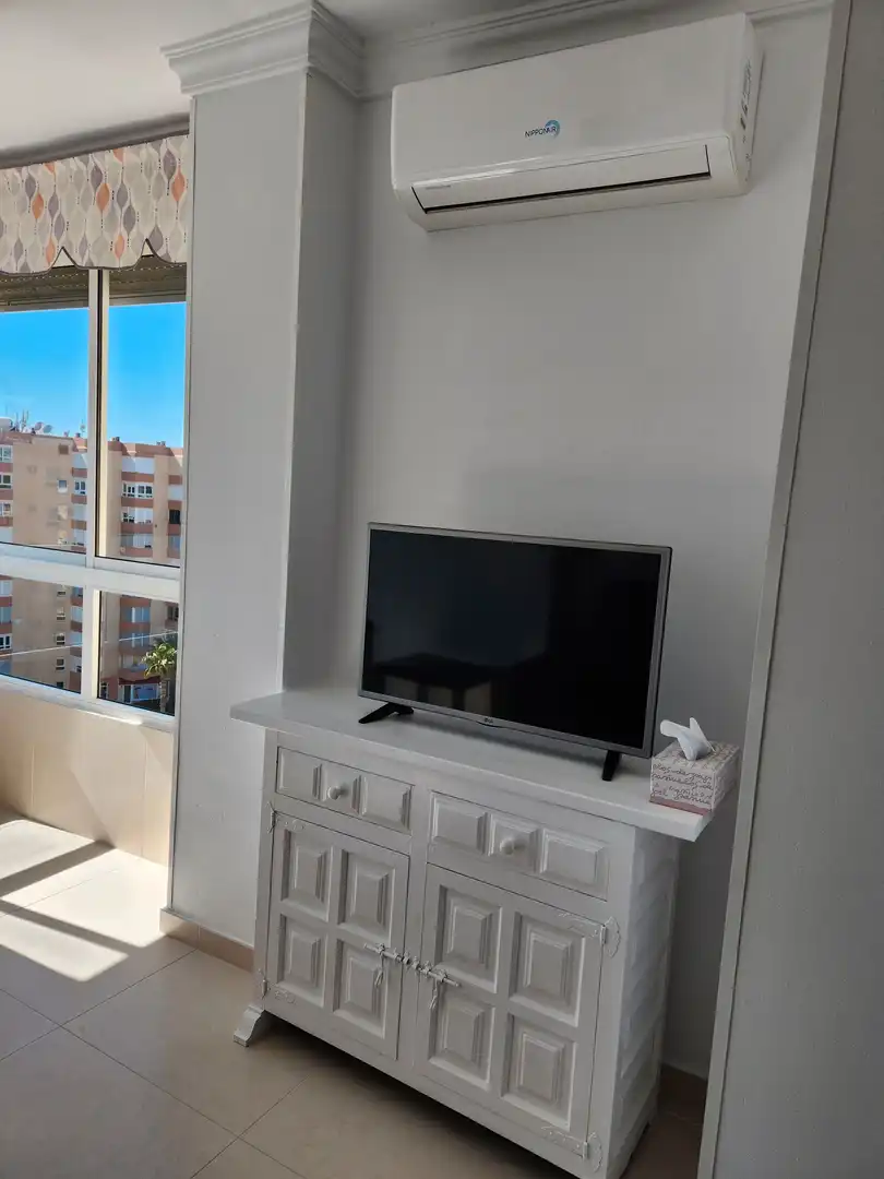 Sala d'estar de Estudi de lloguer en Torrox amb Aire condicionat, Calefacció i Moblat