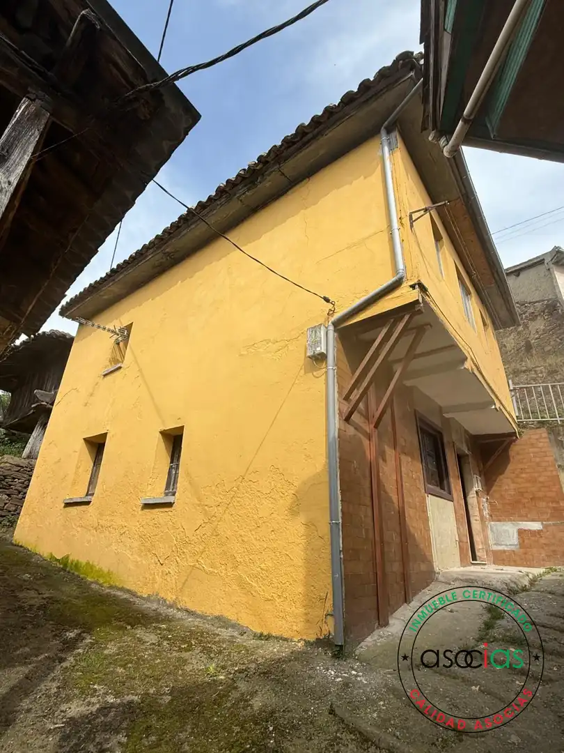 Casa o xalet en venda a Mieres - AL SANTA ROSA, Zona Rural