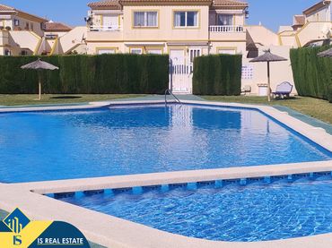 Bungalow avec piscine à vendre à Orihuela Costa