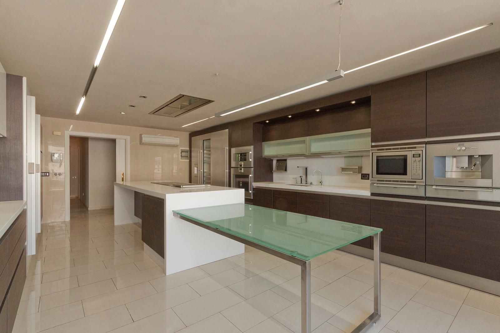 Kitchen of Attic for sale in  Santa Cruz de Tenerife Capital  with Air Conditioner, Heating and Private garden