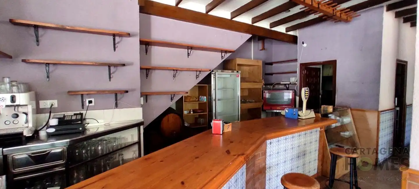 Commercial properties for rent in Cartagena  with Air Conditioner and Furnished