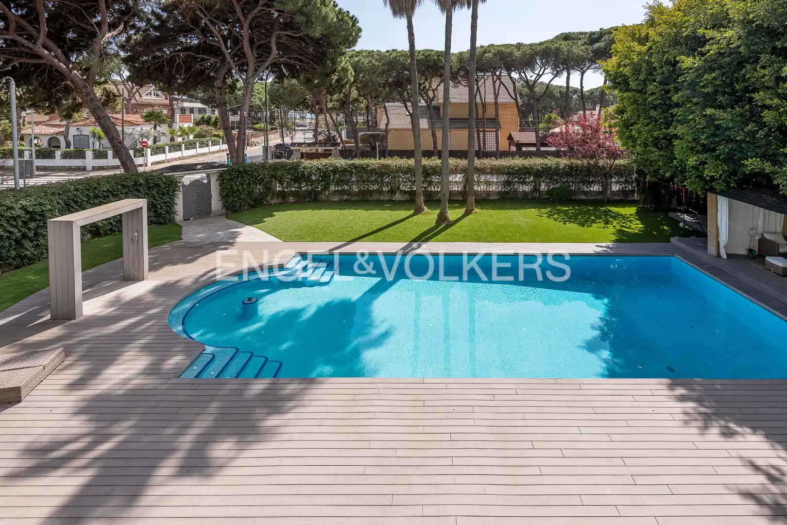 Piscina de Casa o xalet en venda en Castelldefels amb Aire condicionat, Calefacció i Jardí privat