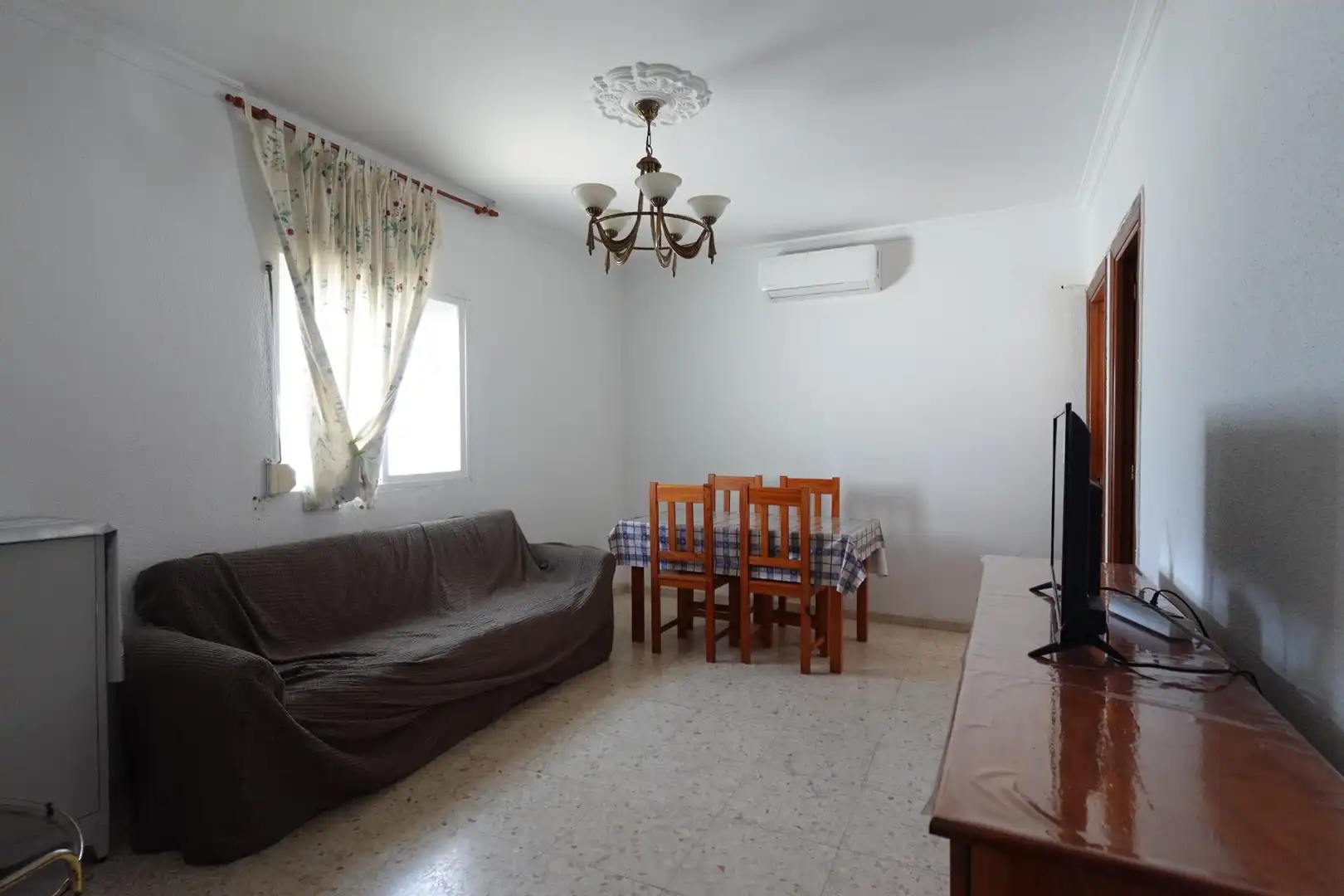 Sala d'estar de Pis de lloguer en San Fernando amb Calefacció