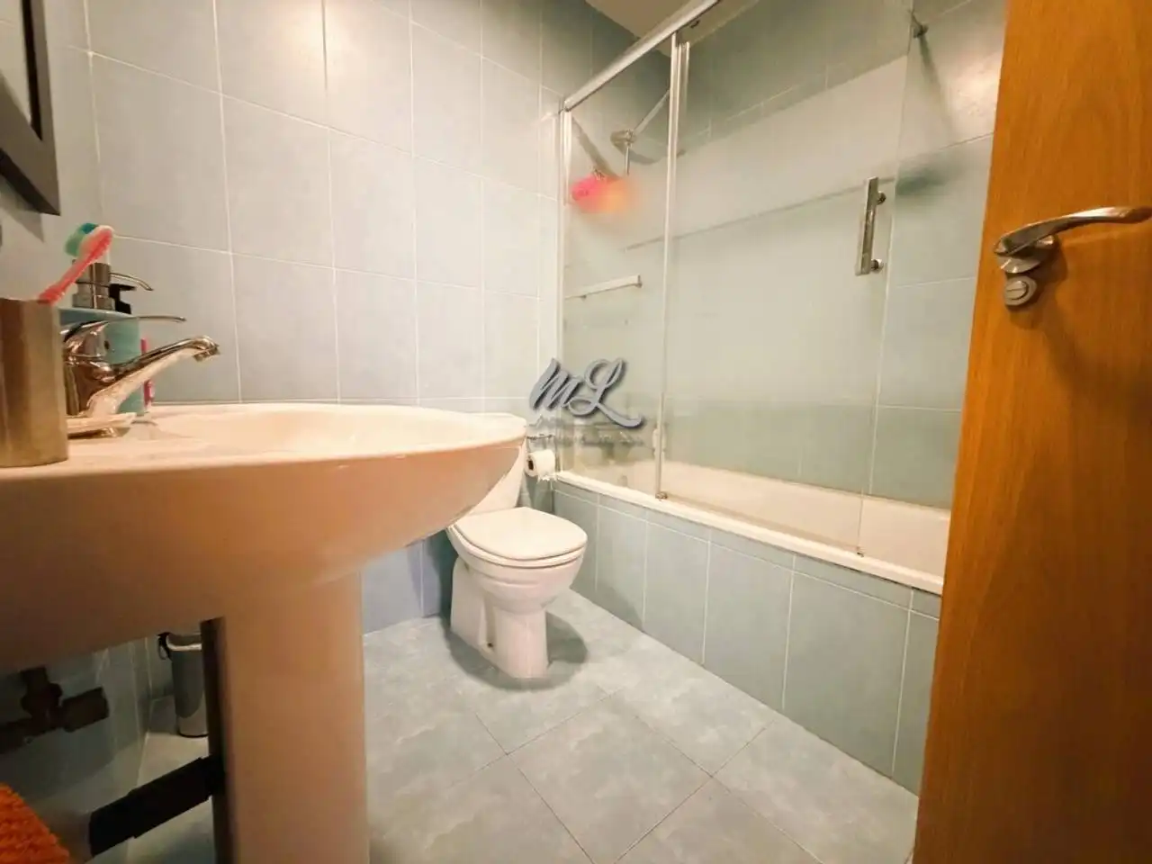 Baño de Piso en venta en Olías del Rey con Aire acondicionado, Calefacción y Parquet