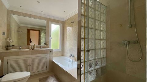 Foto 5 de Apartament en venda a Los Naranjos, Marbella