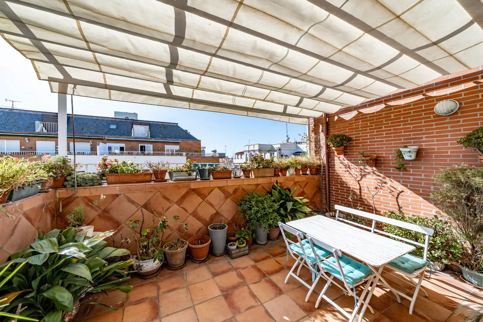 Penthouse with lift for sale in Calle de Guzmán el Bueno 38, imagen 6