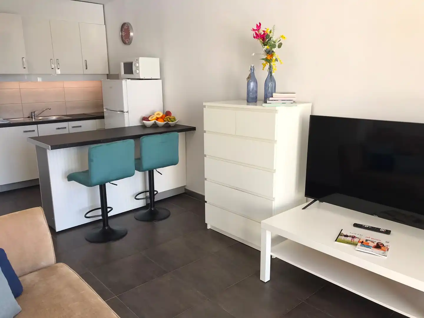 Sala de estar de Apartamento de alquiler en Adeje con Terraza, Amueblado y Lavadora