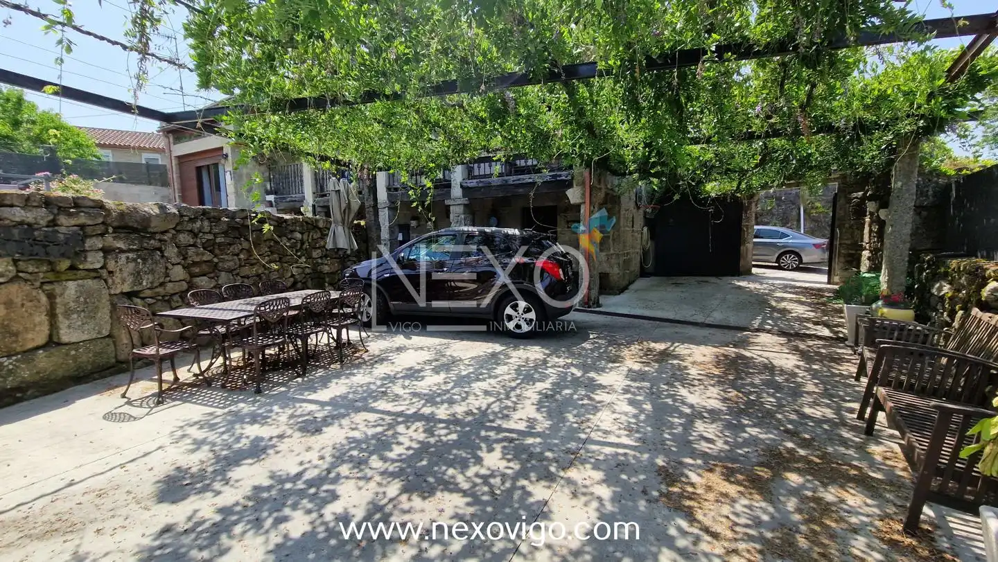 Haus oder Chalet zum Verkauf in Mondariz mit Heizung, Privatgarten und Terrasse