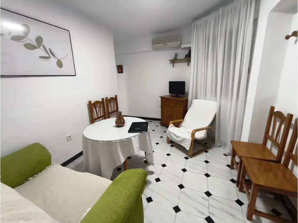 Flat for rent in Huerta de la Reina - Trassierra