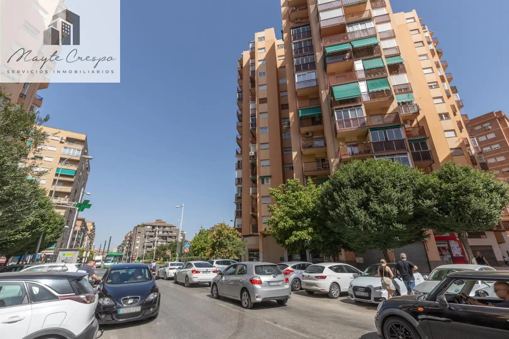Vista exterior de Piso en venta en Granada con Terraza, Amueblado y Balcón
