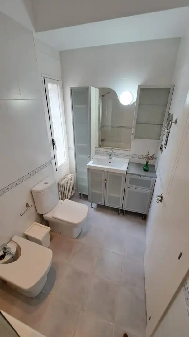 Bathroom of Flat for sale in Bilbao   with Heating, Storage room and Oven