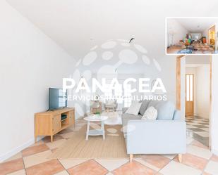 Sala d'estar de Casa o xalet en venda en El Ejido amb Terrassa i Moblat