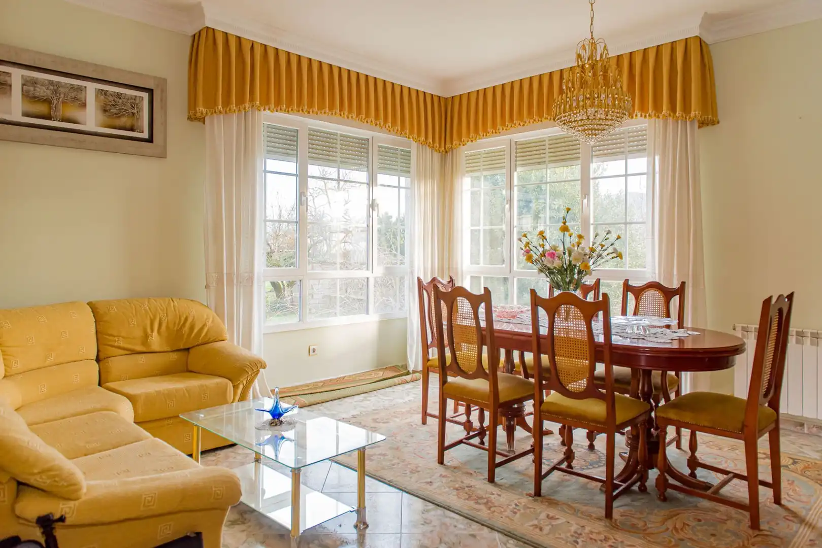 Comedor de Casa o chalet en venta en Ponferrada con Calefacción, Jardín privado y Terraza