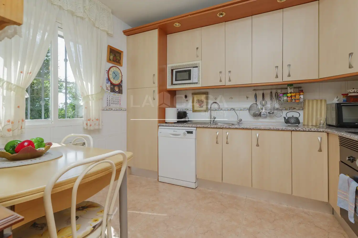 Semi-detached house for sale in Calle Álamo