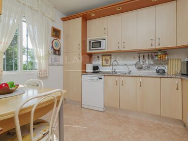 Semi-detached house for sale in Calle Álamo