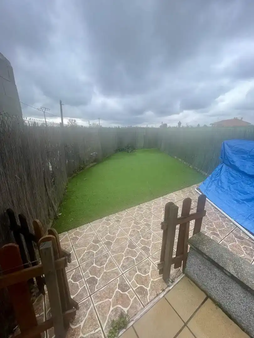 Casa o chalet en venta en Valverde de la Virgen con Balcón