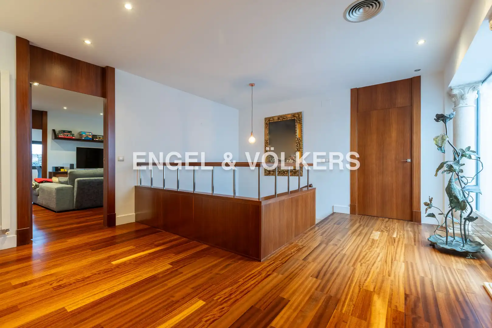 Esszimmer von Country house zum Verkauf in Camas mit Klimaanlage, Heizung und Privatgarten