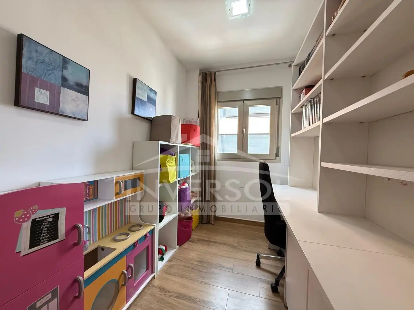 Flat for sale in Adra  with Air Conditioner, Heating and Furnished