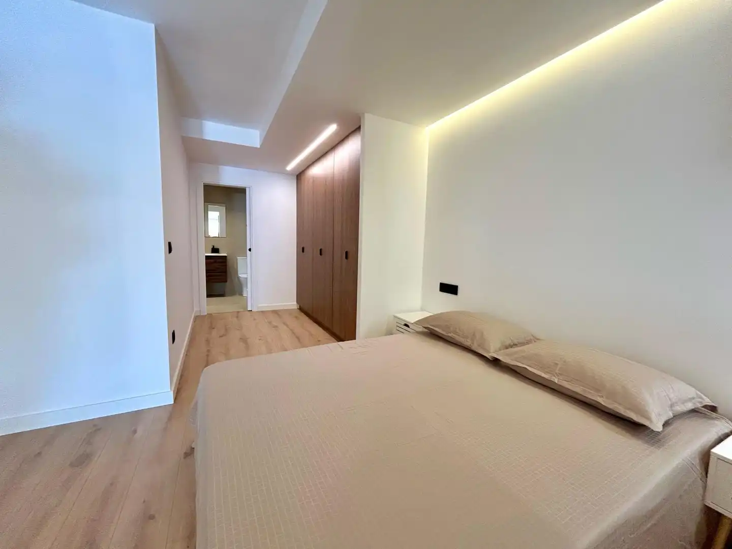 Schlafzimmer von Erdgeschoss zum Verkauf in Elche / Elx mit Klimaanlage, Terrasse und Möbliert