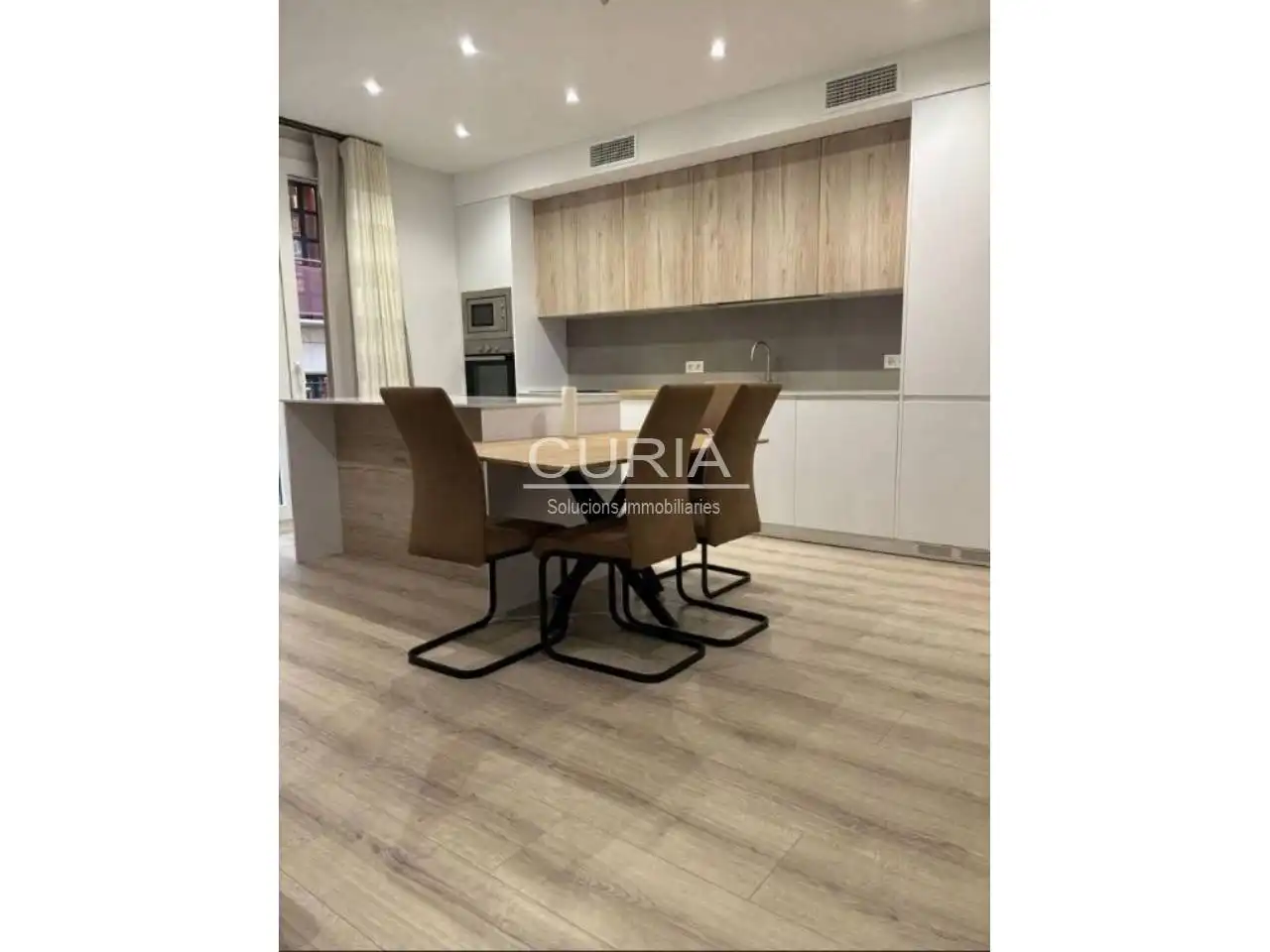 Cuina de Pis en venda en Lleida amb Aire condicionat, Calefacció i Parquet