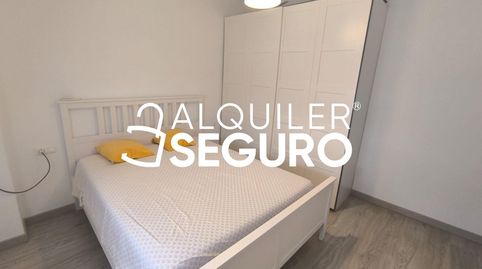 Foto 3 de Piso de alquiler en Thailandia , Colores - Entreparques, Sevilla Capital