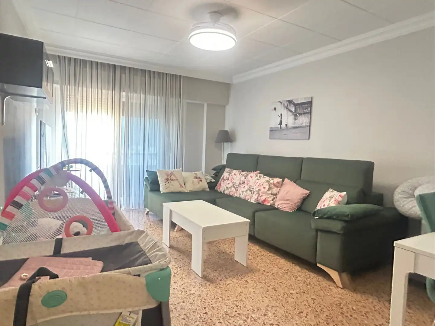 Living room of Flat for sale in Benetússer  with Air Conditioner, Heating and Storage room
