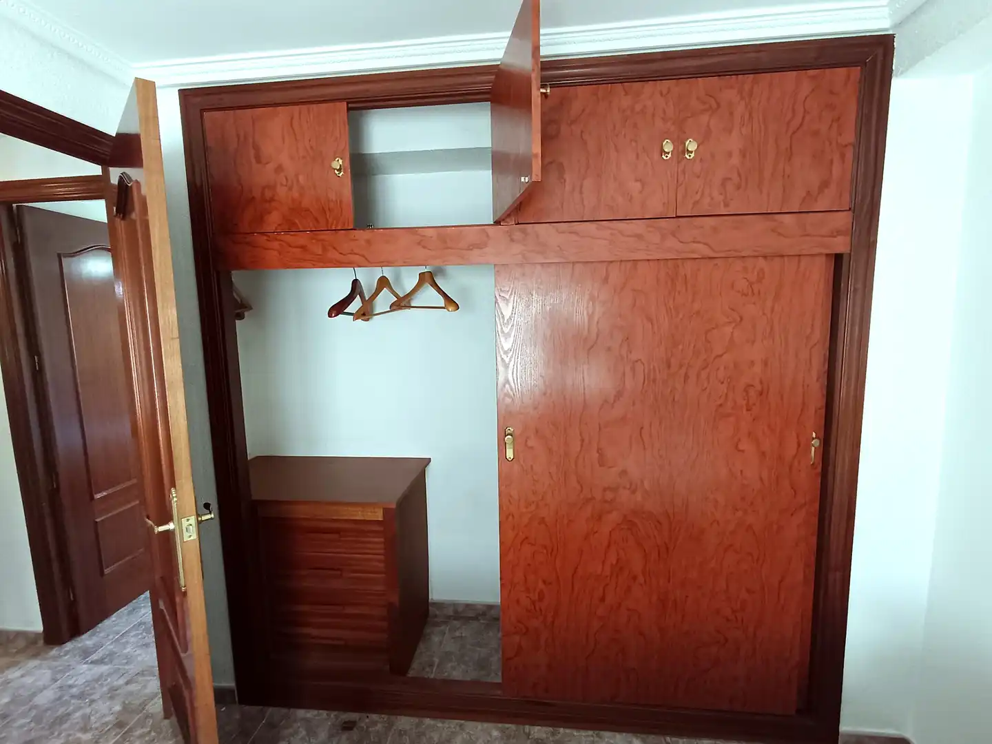 Habitación de Piso en venta en Córdoba con Aire acondicionado, Horno y Lavadora