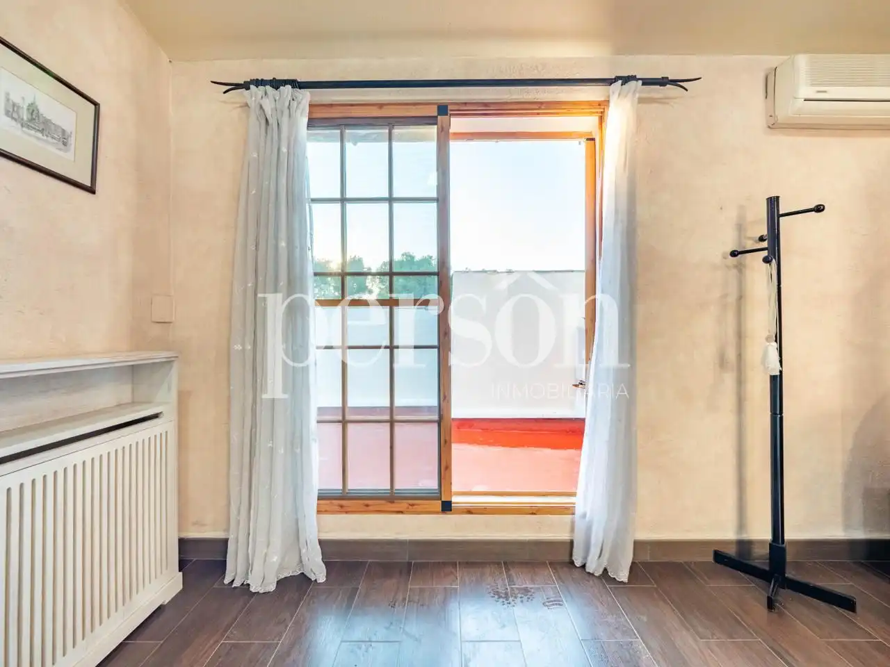 Dormitori de Casa o xalet en venda en Paterna amb Aire condicionat, Terrassa i Moblat