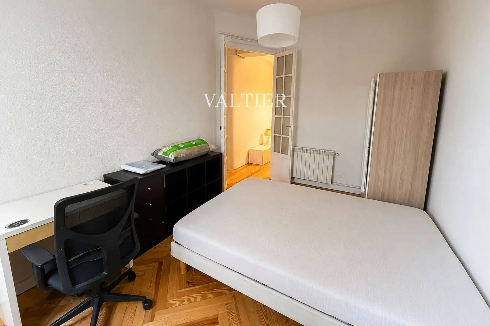 Habitación de Piso de alquiler en Madrid con Amueblado