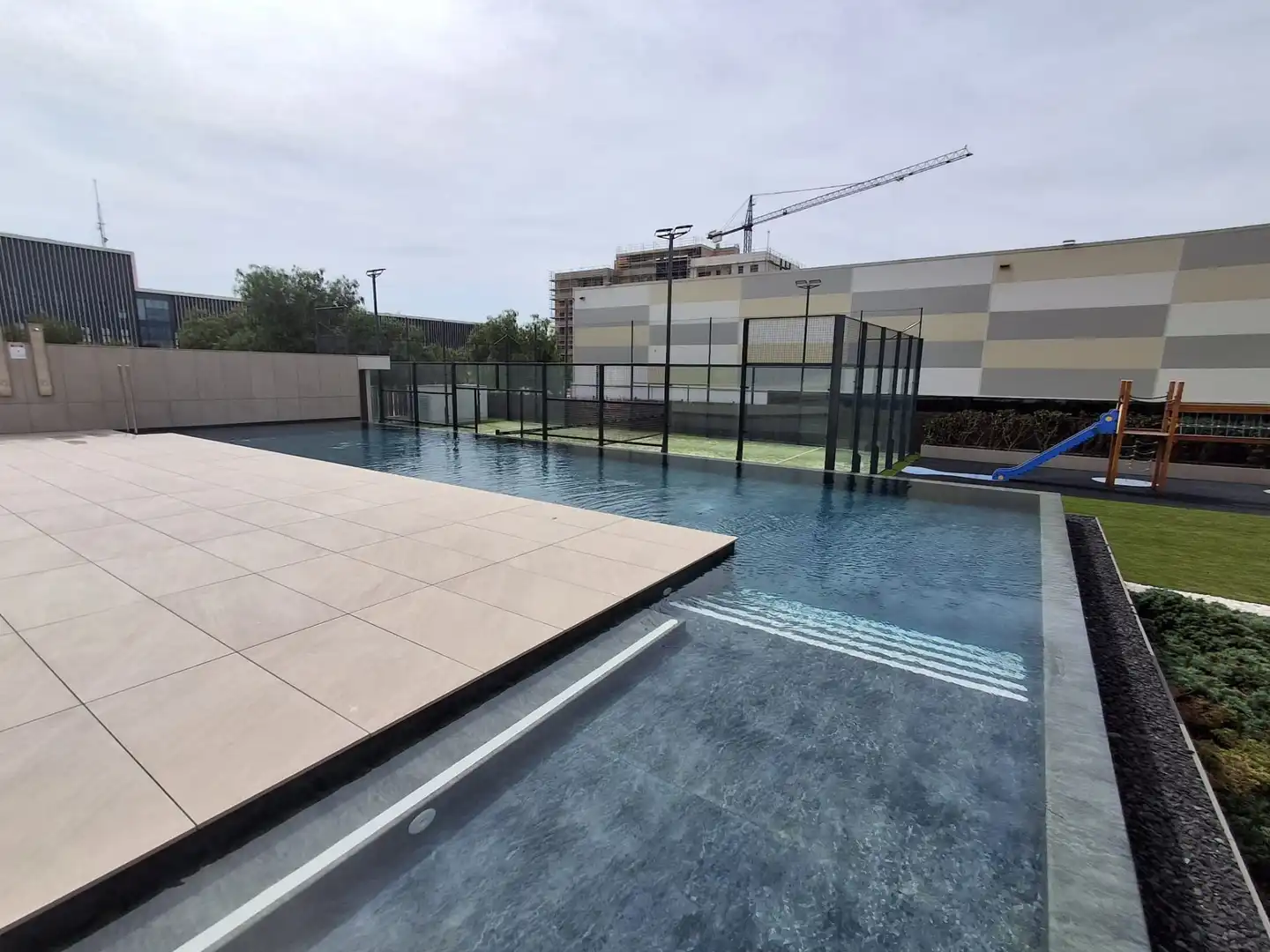 Swimming pool of Flat for sale in Tortosa  with Air Conditioner, Heating and Terrace