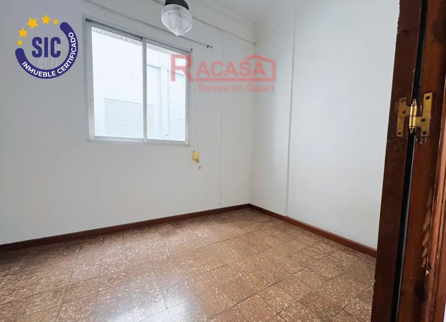 Piso en venta en Valencia con Jardín privado